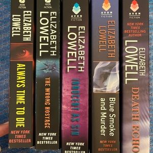 EUC complete 5 book collection of Elizabeth Lowell’s St. Kilda series
